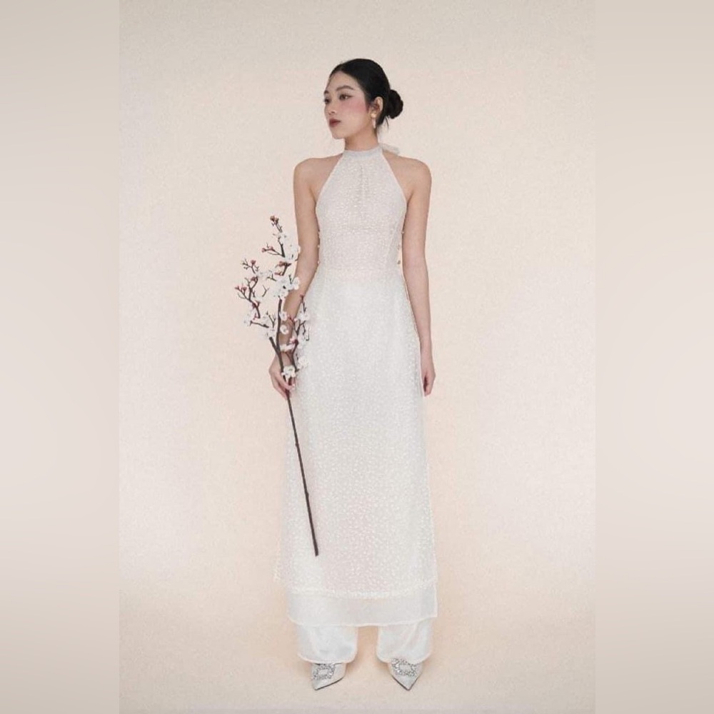 Elegant Floral Ao Dai Dress with Pants
